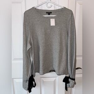 Bow Crewneck
